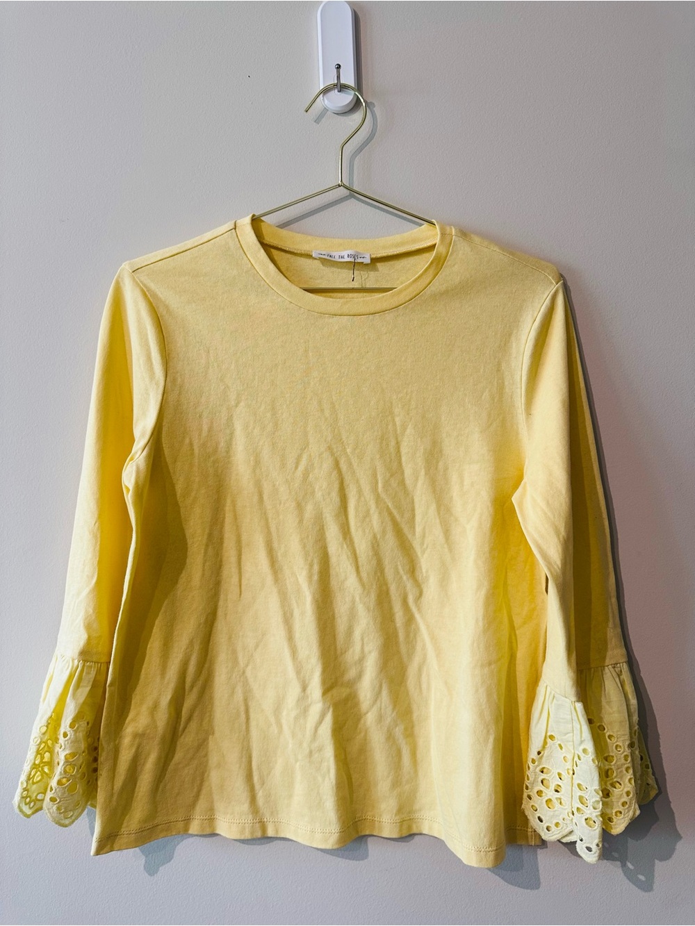 Free The Roses Yellow Eyelet Bell Sleeve Cotton Top size Small. NWOT